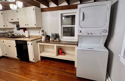 Woodstown Apartment | The Loft on West