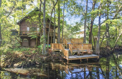 Nobleton House | The Log Cabin