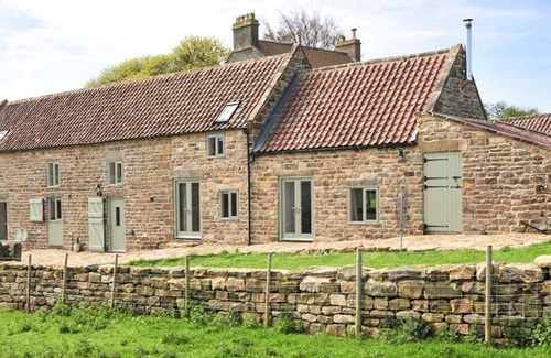 Goathland Cottage | THE LONG BARN, pet friendly, character holiday cottage in Goathland