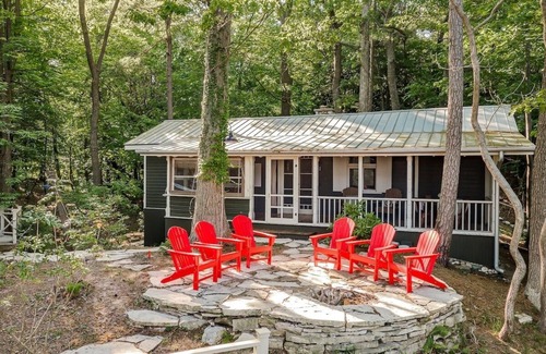 Saugatuck Cottage | The Lookout Cottage at Treetops by Lakewood Lux