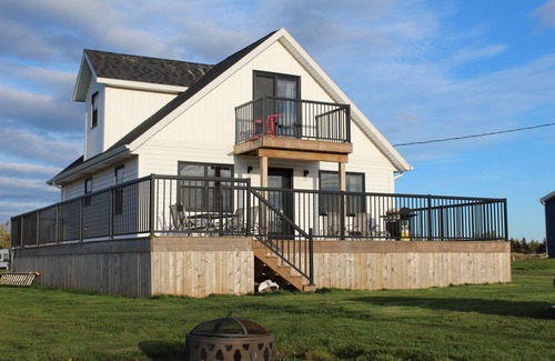 Darnley Cottage | The Lookout! - Unwind with your family, including your furry friends!n(4009125)