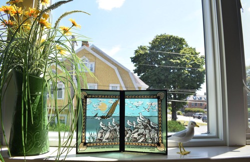 Bar Harbor Condo | The Loon Nest: Cozy 2 floor apartment in downtown Bar Harbor