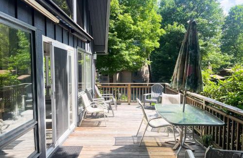 Newland House | The Loop Chalet