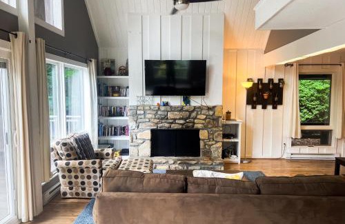 Newland House | The Loop Chalet