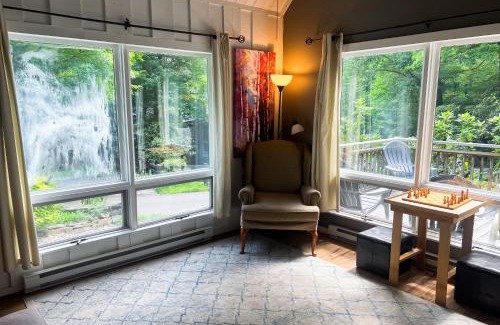Newland House | The Loop Chalet