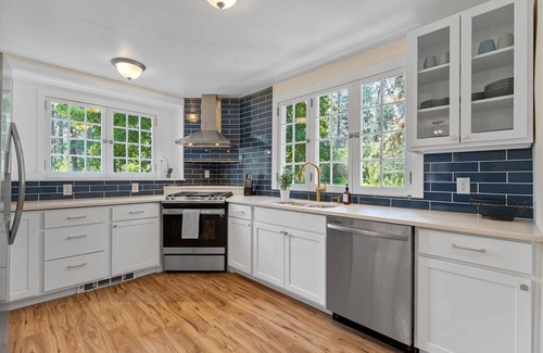 Manito House | The Lorraine at the Lilac Garden in Manito Park