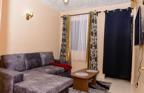Embu Apartment | The Lotus Stay-in: Cosy one bedroom in Embu near Java Blue and KSG