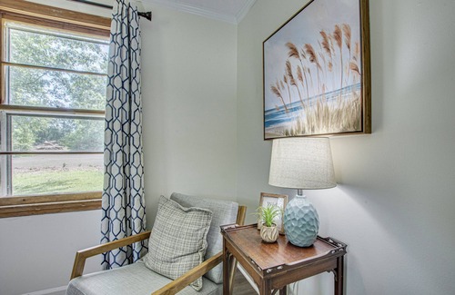 Cordesville House | The Lou & Dot Cottage