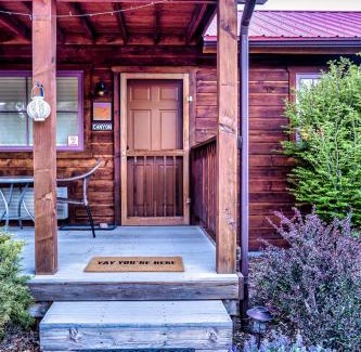 Escalante Hotel | The Loubird Inn