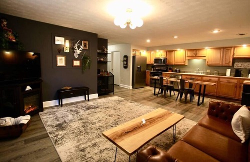 Chillicothe Apartment | The Lounge - Downtown Chillicothe