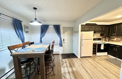 Sand Lake House | *The Lovely Place* Stunning 3BR 1.5 BA Sleeps 7. Private driveway RV parking.