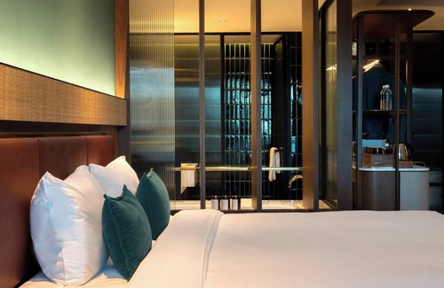 Downtown Kota Kinabalu Hotel | The LUMA Hotel - A Member of Design Hotels