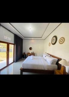 Songan Cabin | The Luna Cave