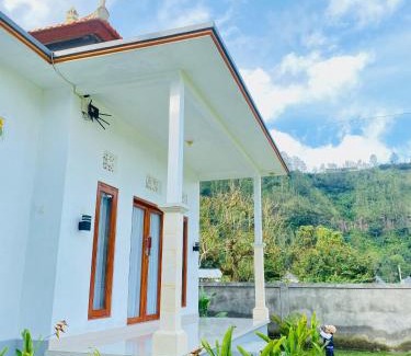 Songan Cabin | The Luna Cave