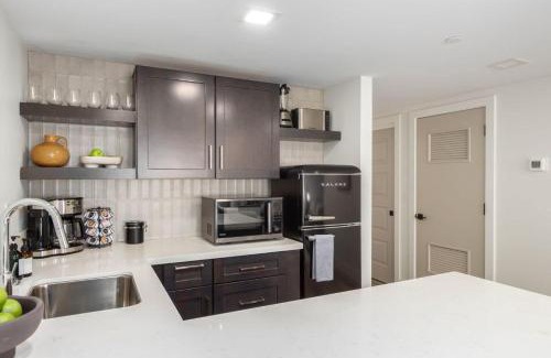South Scottsdale House | The LUX at Craftsman - Heart of Old Town Studio 3