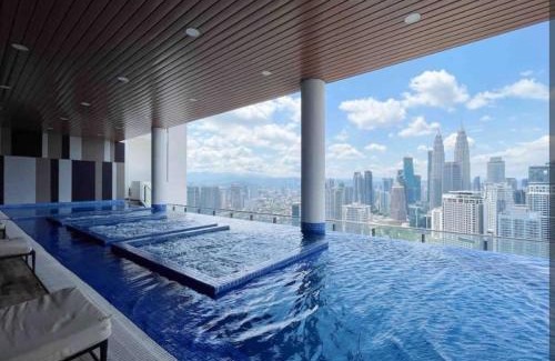 Kuala Lumpur City Centre Apartment | The Luxe By klcc infinitum