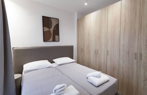 Rhodes Apartment | The Luxury Apartment of Colossus-Hes