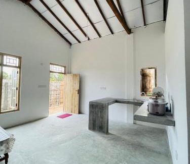 Pottuvil Division 2 Villa | The luxy bay