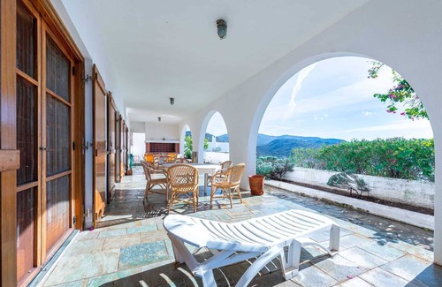 Kontos House | The Magnificent Villa Melandrina is an exceptional and rare jewel on Aegina isla