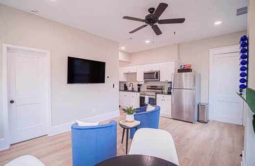Marietta Apartment | The Maison at Marietta Square - NO CLEANING FEES!