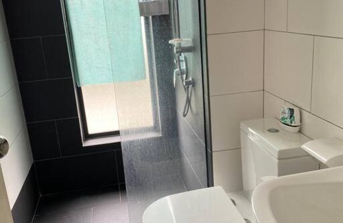 Seri Kembangan Apartment | The Makcik's @UNIV360 Serdang