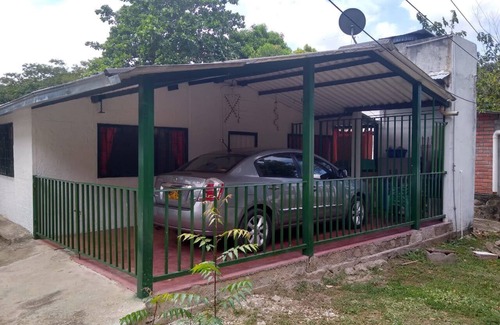 Narino House | The mamata's house (with security and swimming pool)