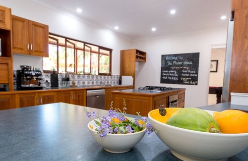 Horseshoe Bay House | The Manor House, Magnetic Island