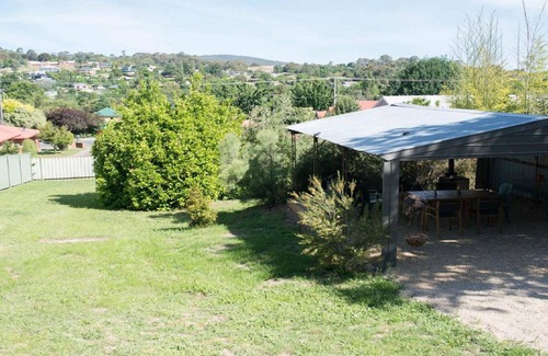 Beechworth Cottage | The Manse - steps from the centre of town