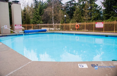 Upper Village Apartment | The Marquise, Steps from Slopes, Pool and Hot Tub, Patio, Free Shuttle