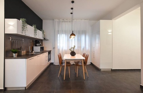Bucharest City-Centre Apartment | THE MARVELLOUS | Wonderful 2BR Apt at Universitate