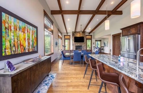 Silverthorne House | The Matterhorn - Luxury Mountain Rental with Amazing Views!