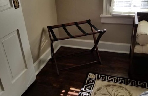 Columbus House | The Mayor's Suite-Historic Downtown-Columbus, Indiana