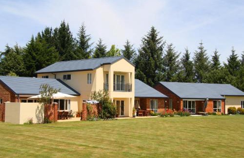 Christchurch House | The Meadows Villa