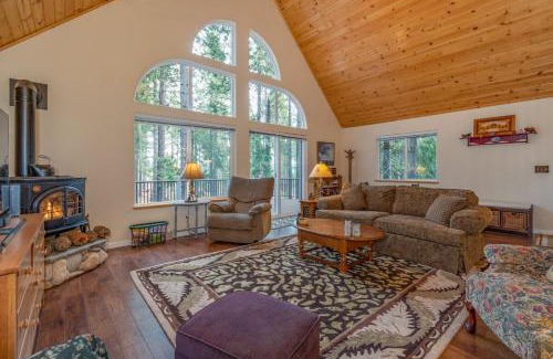 Arnold House | The Mellow Moose