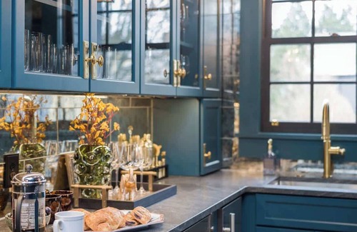 Newport House | The Mermaid Suite – Luxury Suite Steps from Thames