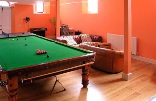 Whiteparish Cottage | THE METHODIST CHAPEL, pet friendly, with a garden in Whiteparish