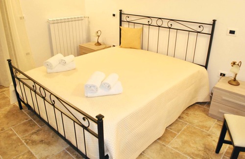 Monti D'arena-Bosco Caggione Bed & Breakfast | The Mimosas 600 meters from the sea