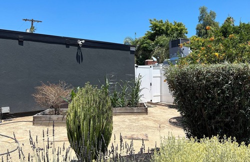Winnetka House | "The Mockingbird" a new transitional style guest house with private entry.