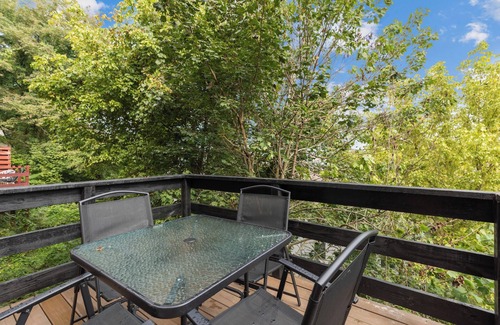 Morgantown House | The Modern Mountaineer