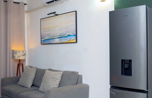 Dar es Salaam Apartment | The Modern Nest City Escape Steps from Main Attractions with strong Wi-Fi