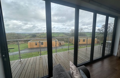 Chittlehamholt Cottage | The Mole Resort that sleeps 6 guests in 3 bedrooms