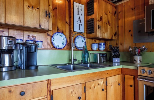 Tenants Harbor Cottage | The Moonlight Cottage: At The Water's Edge With Beaches And Atlantic Views