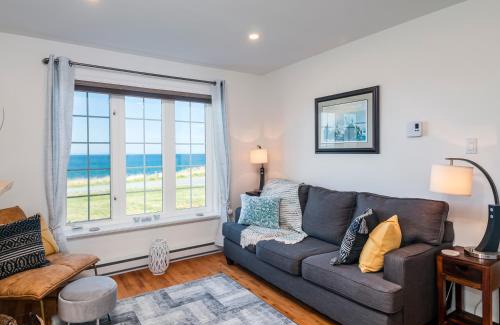 Conception Bay South House | The Mooring Ocean Vw 3b Coastal Experience