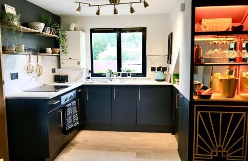 Innerleithen Apartment | THE MORNINGSIDE APARTMENT Charming stylish apartment in the centre of Innerleithen