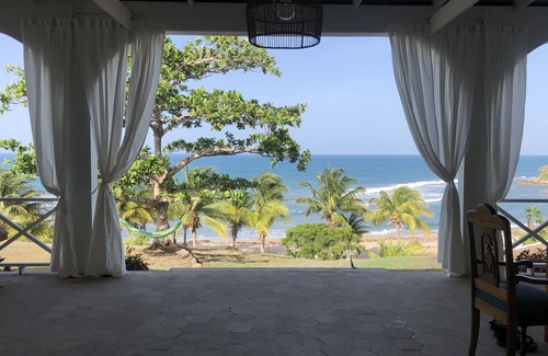Treasure Beach Villa | The Most Beautiful 4-acre Private Beachfront Villa with Pool and Chef