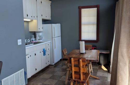 Davis Cabin | The Most Beautiful Views in Turner Falls