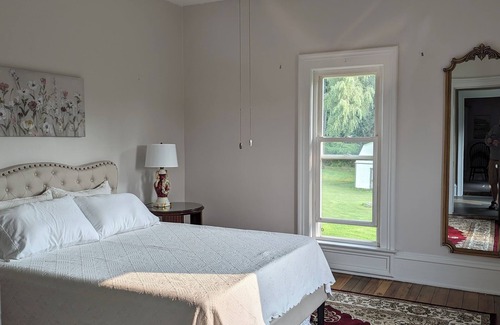 Edinboro Other | The Mount Pleasant House: Slopeside 6-bedroom Farmhouse in Edinboro