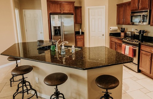 Northgate House | The Musical Getaway | Near Downtown | Fast Wifi