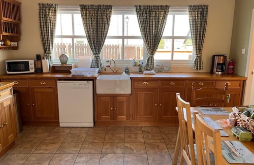 Nairn Cottage | The Nairn House - a house that sleeps 6 guests in 3 bedrooms