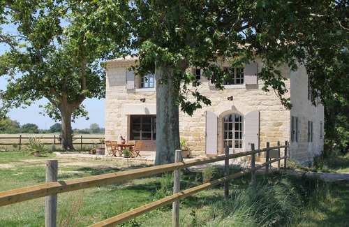 Le Cailar House | The Nanou'che "Roulotte in Camargue"